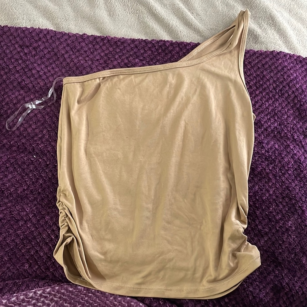 Nude one shoulder tank
